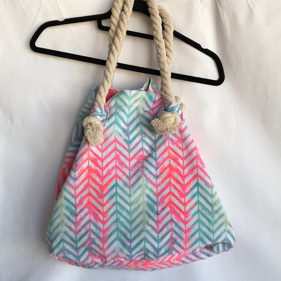 Watercolor chevron beach tote with rope handles - Picture 1 of 6